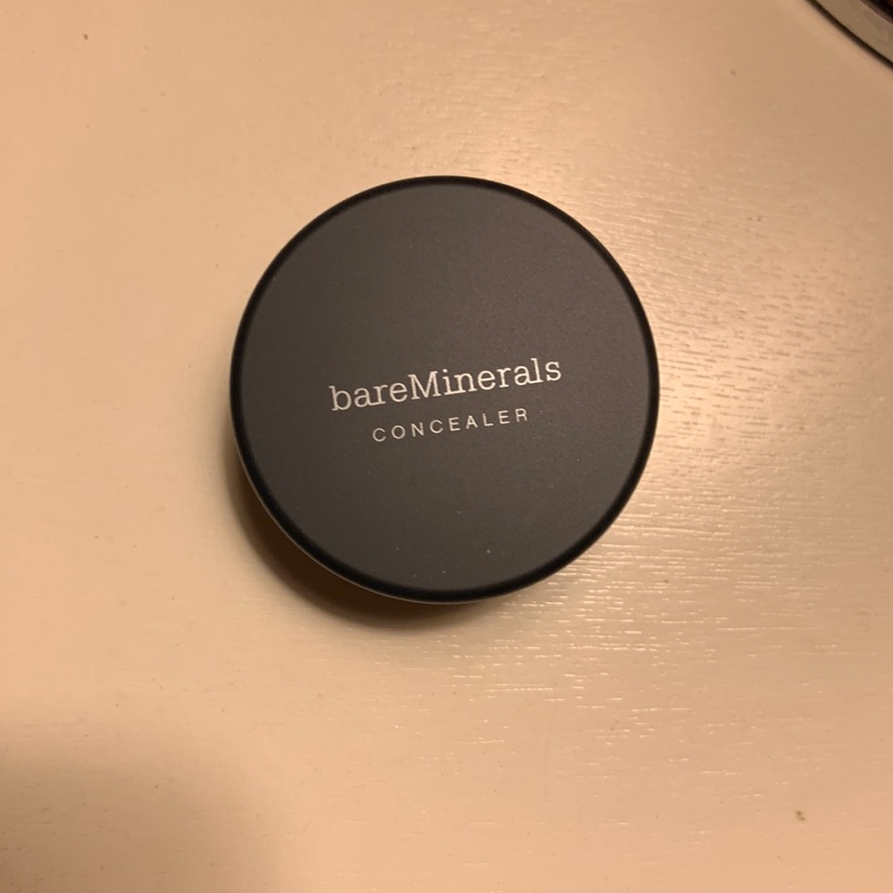 bareMinerals Multi-Tasking Concealer